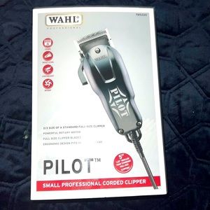 Pilot small professional corded clipper